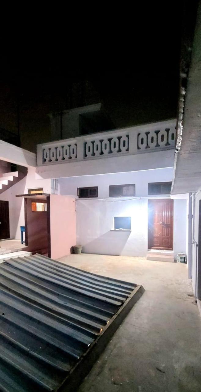 Shree Valmiki Home Stay Ayodhya Ngoại thất bức ảnh